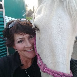 Meet your Posher, Vivian